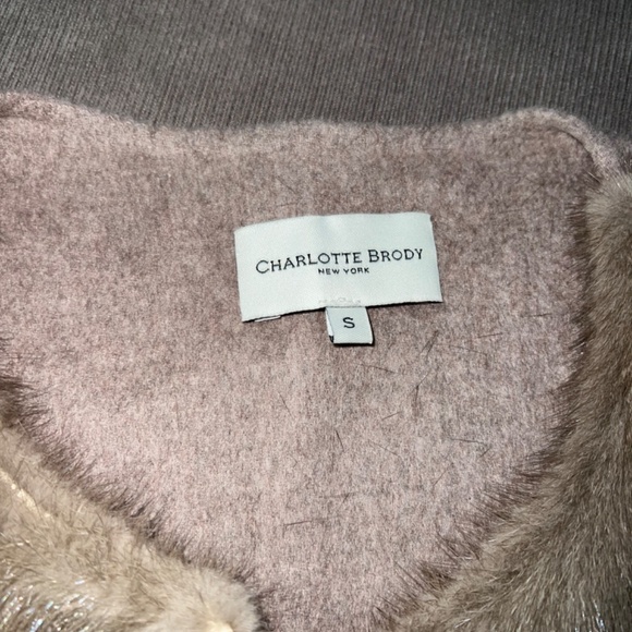 Charlotte Brody Mink Vest - Picture 2 of 6